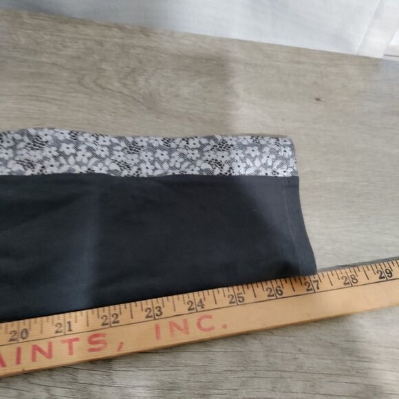 Gilly Hicks Gray Leggings Size Large NWT - Picture 8 of 9